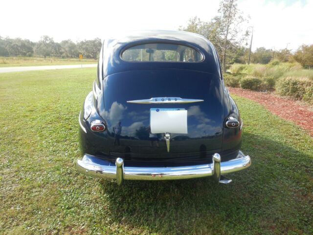 Ford Super Deluxe 1948 image number 22