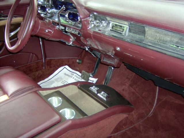 Cadillac DeVille 1957 image number 18