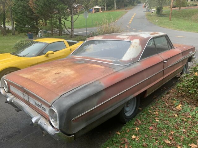 Ford Galaxie 500 1964 image number 4