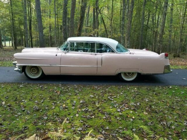 Cadillac DeVille 1955 image number 1