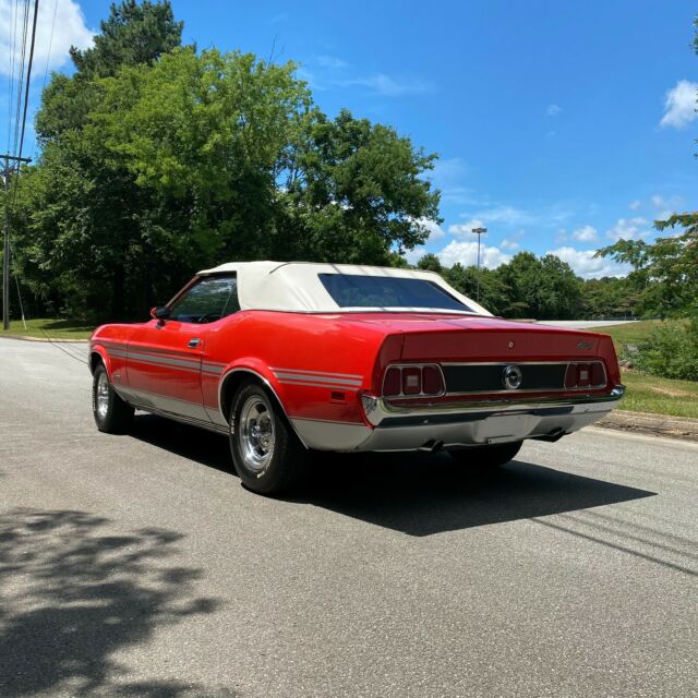 Ford Mustang 1973 image number 25