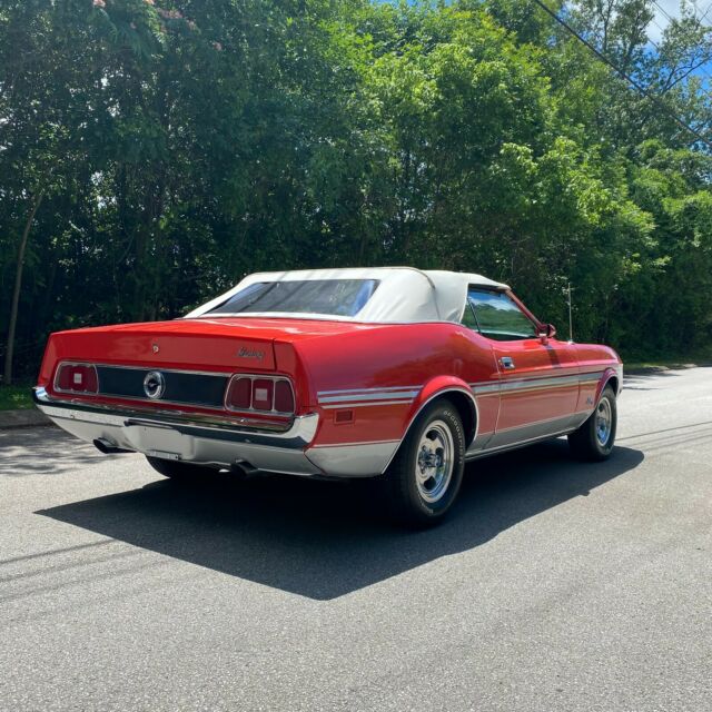 Ford Mustang 1973 image number 27