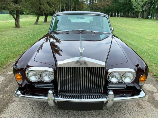 Rolls-Royce Silver Shadow 1971 image number 2