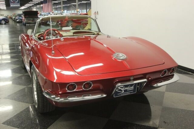 Chevrolet Corvette 1962 image number 10