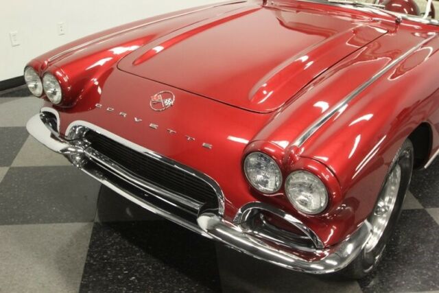 Chevrolet Corvette 1962 image number 22