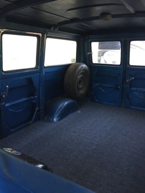 Ford E-Series Van 1967 image number 23