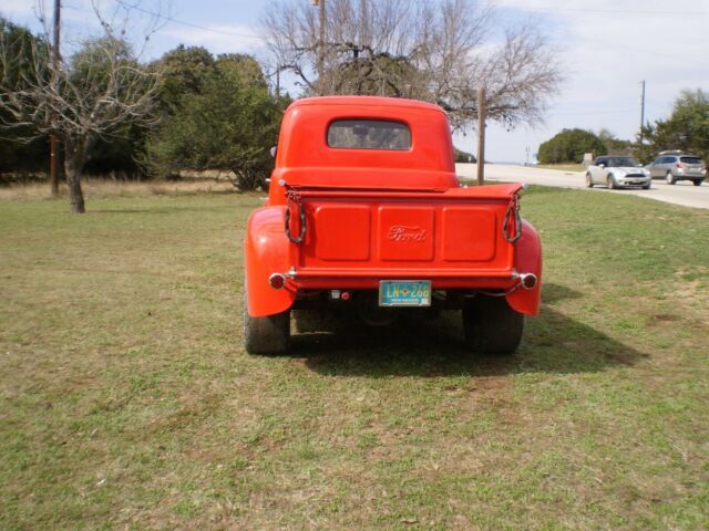 Ford F1 1950 image number 4