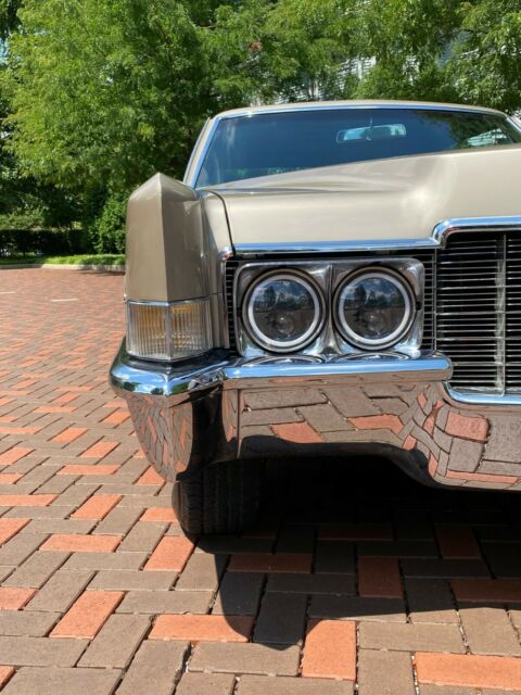 Cadillac DeVille 1969 image number 16