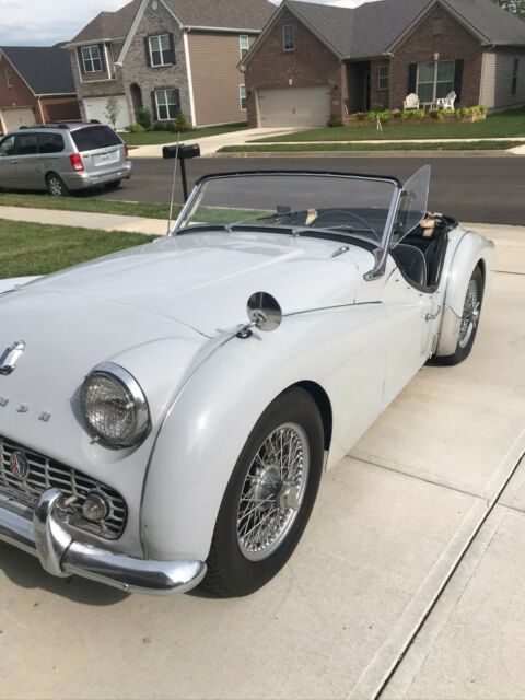 Triumph TR3A 1959 image number 21