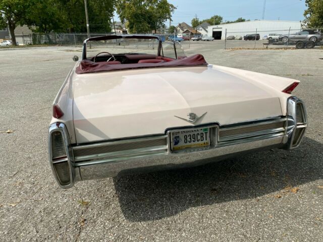 Cadillac DeVille 1964 image number 34