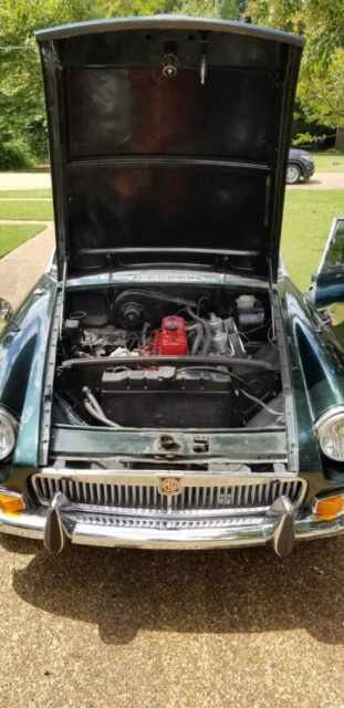 MGB Roadster 1966 image number 12