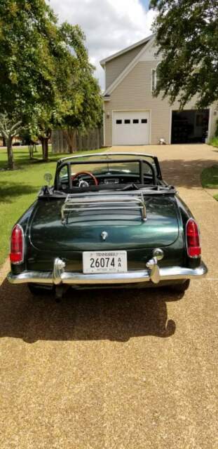 MGB Roadster 1966 image number 18