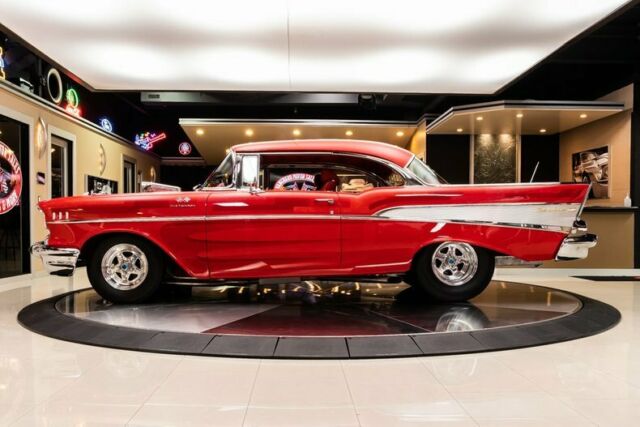 Chevrolet Bel Air/150/210 1957 image number 14