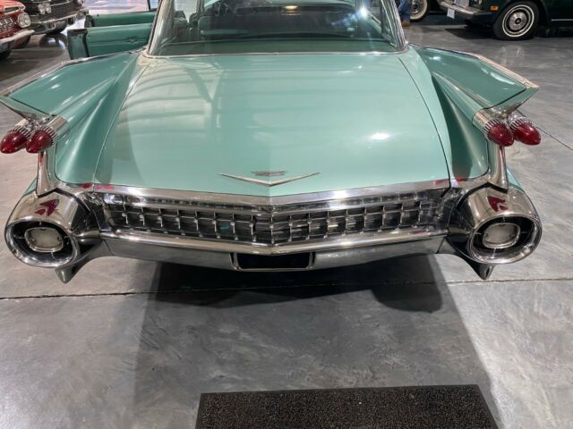 Cadillac Series 62 1959 image number 8