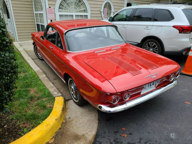 Chevrolet Corvair 1963 image number 1