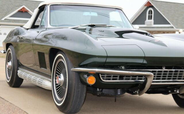 Chevrolet Corvette 1967 image number 30