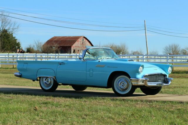 Ford Thunderbird 1957 image number 30