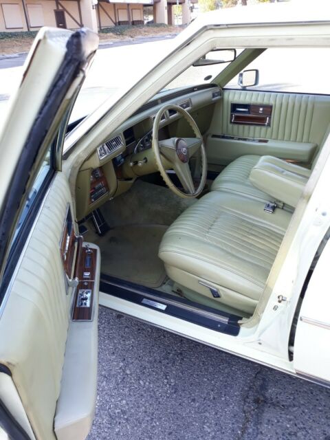 Cadillac Seville 1976 image number 32