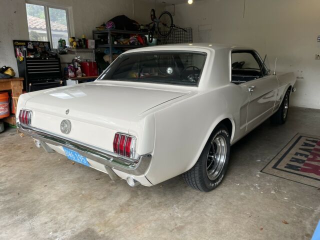 Ford Mustang 1966 image number 25