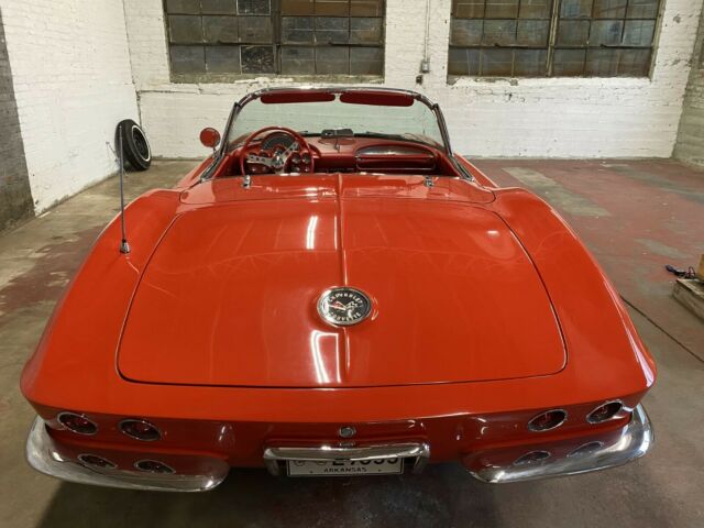 Chevrolet Corvette 1962 image number 23