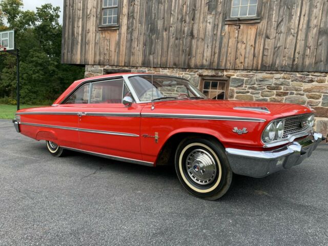 Ford Galaxie 1964 image number 0