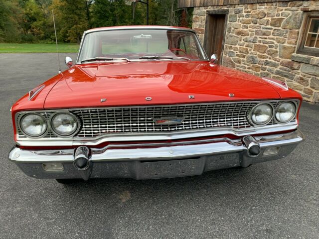 Ford Galaxie 1964 image number 1