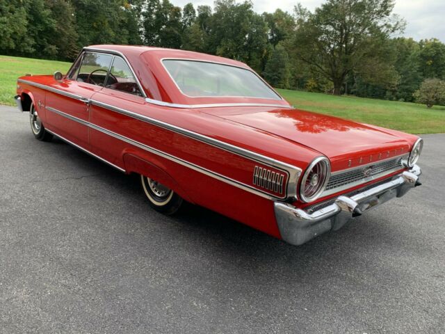 Ford Galaxie 1964 image number 2