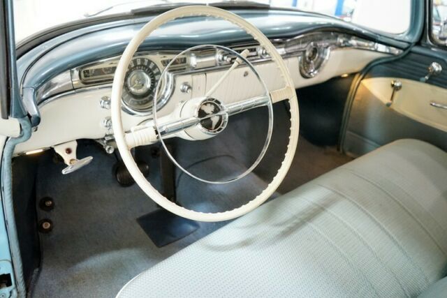 Oldsmobile Super 88 1955 image number 33