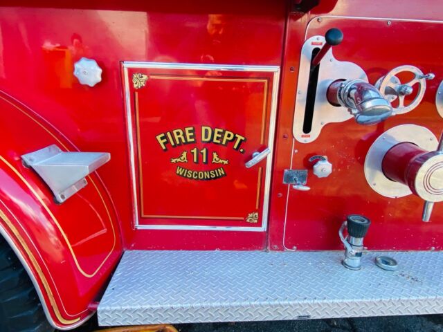 American LaFrance Fire Truck 1948 image number 16