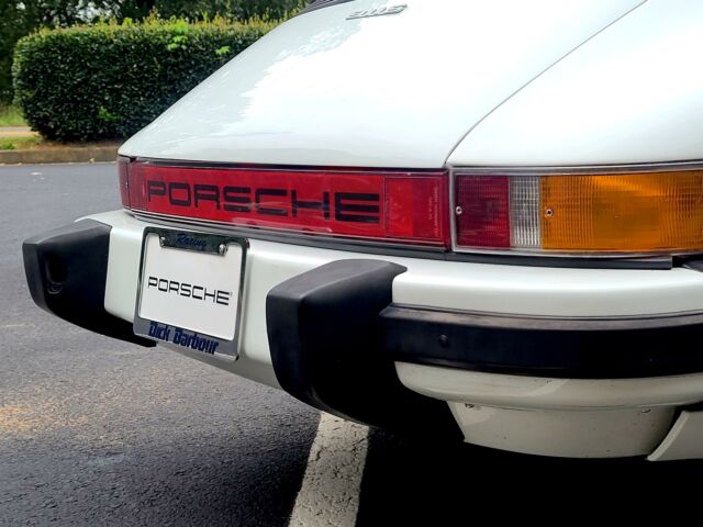 Porsche 911 1974 image number 16