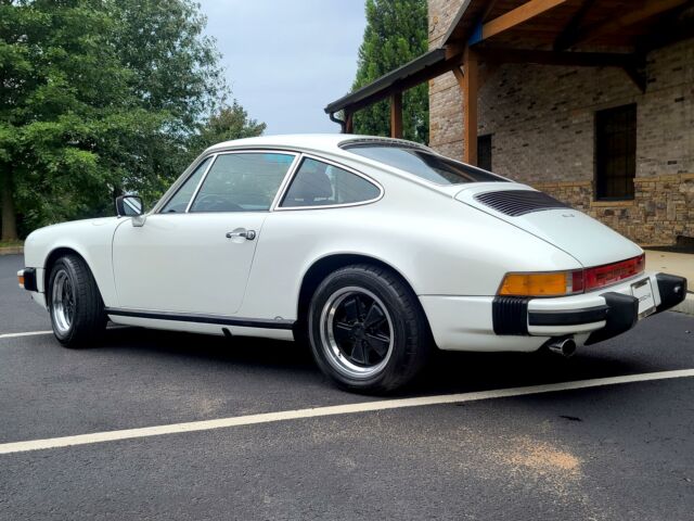 Porsche 911 1974 image number 26