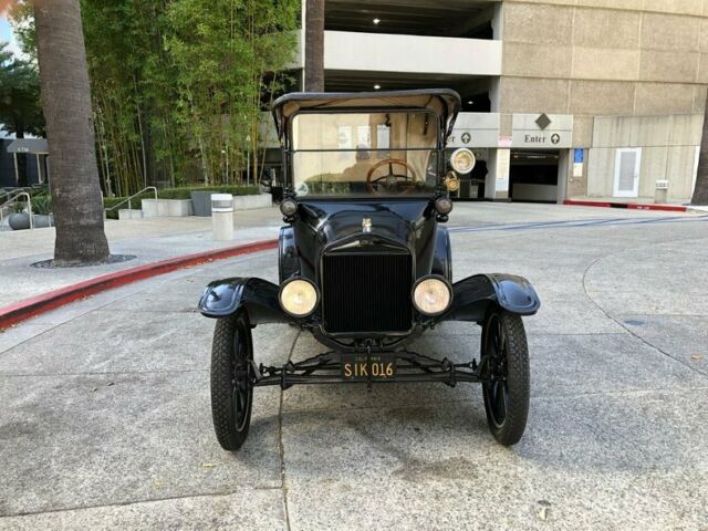 Ford Model T 1917 image number 1