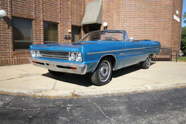 Plymouth Fury 1969 image number 0