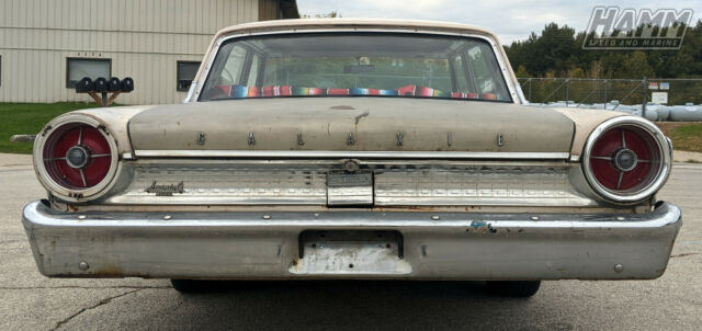 Ford Galaxie 1963 image number 19