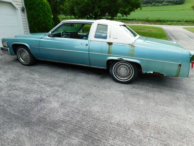 Cadillac DeVille 1979 image number 14