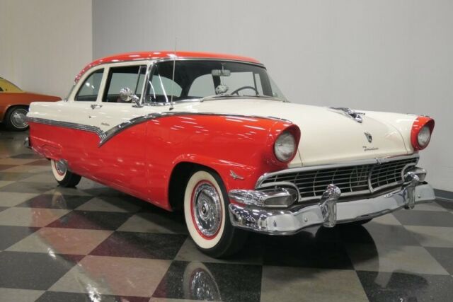 Ford Fairlane 1956 image number 42