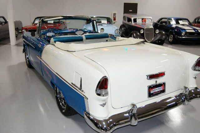 Chevrolet Bel-Air Convertible 1955 image number 22