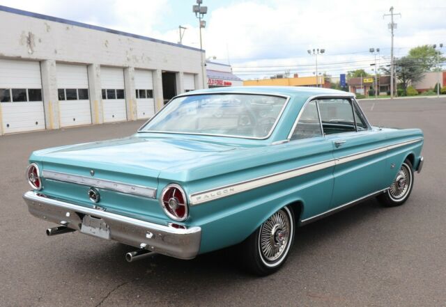 Ford Falcon 1965 image number 10