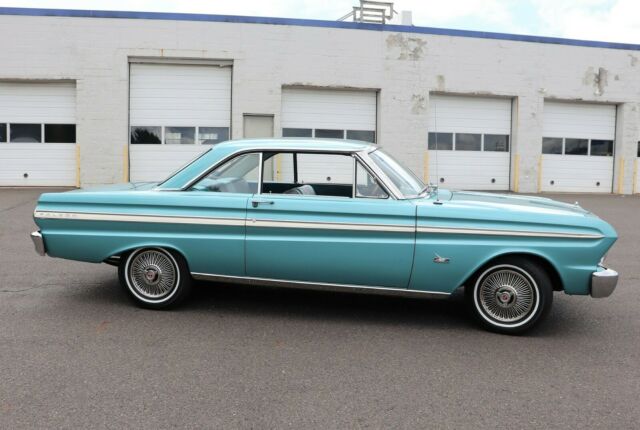 Ford Falcon 1965 image number 32