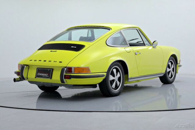 Porsche 911 1972 image number 4