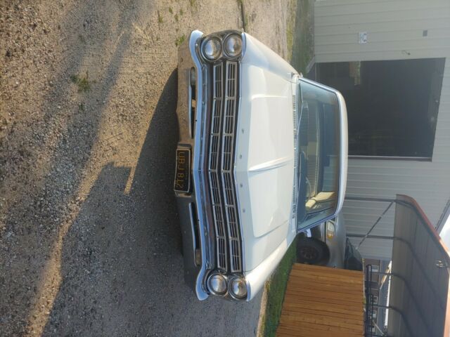 Ford Galaxie 1967 image number 3