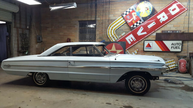 Ford Galaxie 500 XL 1964 image number 0