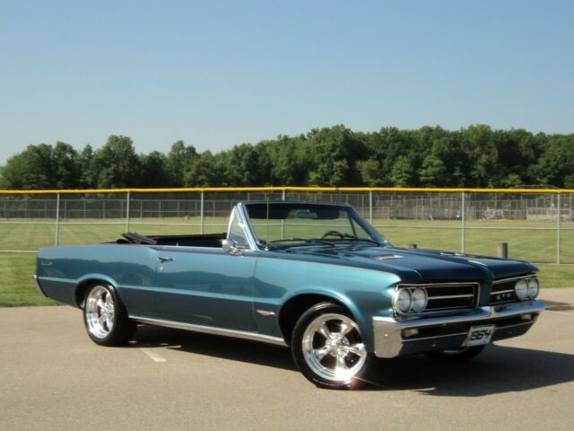 Pontiac GTO 1964 image number 1