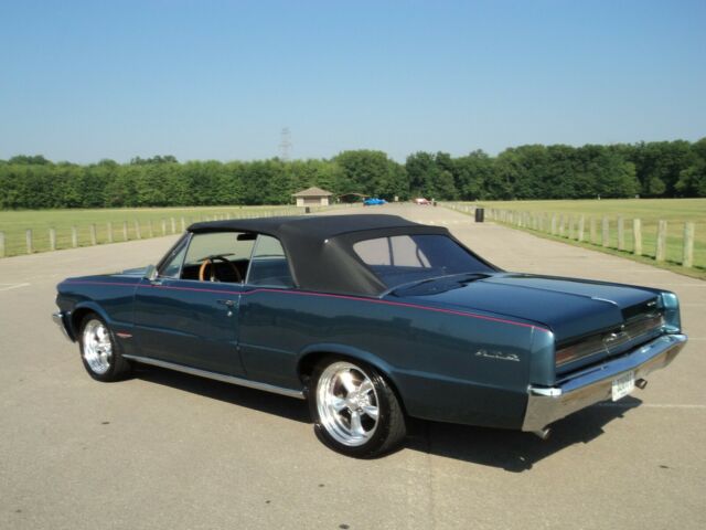 Pontiac GTO 1964 image number 33