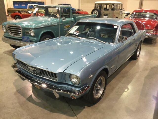 Ford Mustang 1966 image number 11