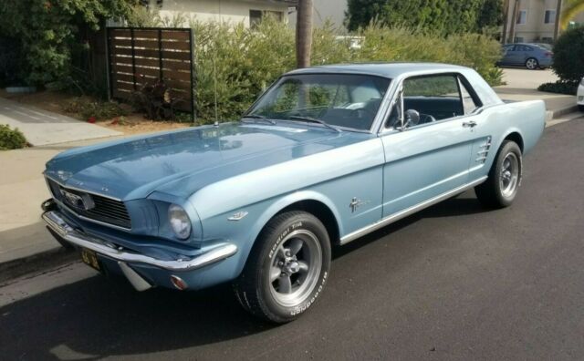 Ford Mustang 1966 image number 30