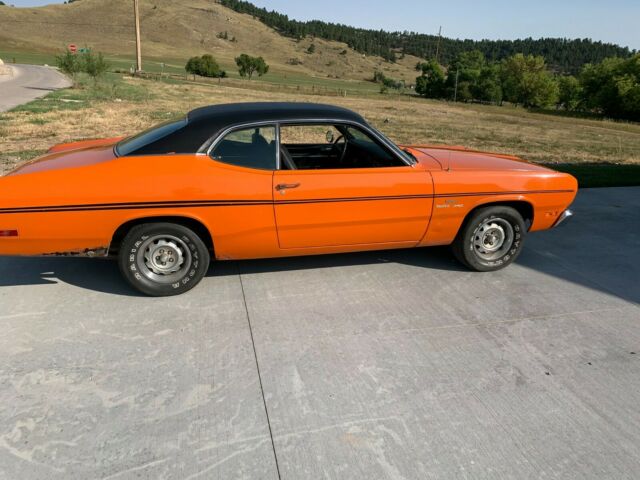 Plymouth Duster 1970 image number 14