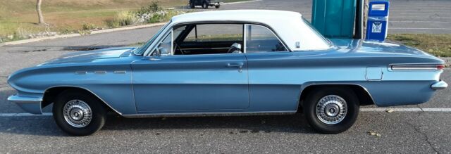 Buick Skylark 1962 image number 12