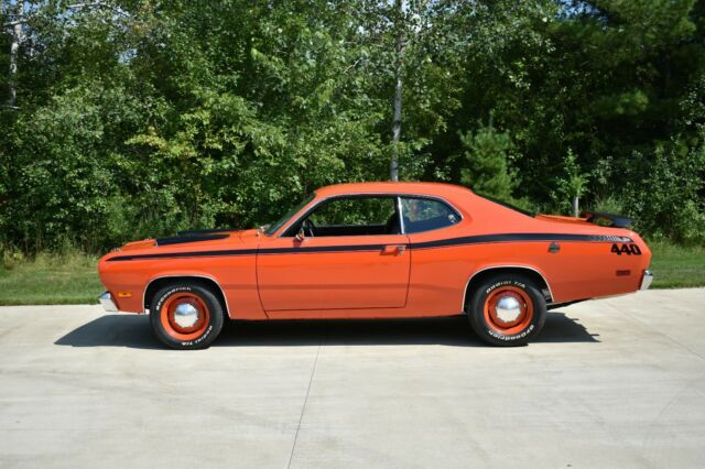 Plymouth Duster 1970 image number 22