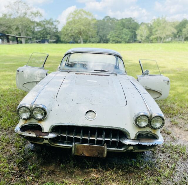 Chevrolet Corvette 1958 image number 20